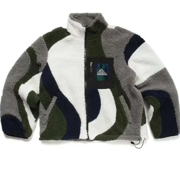 Market Other - RARE Chinatown Market Mountain Expedition Swirl Sherpa NWT